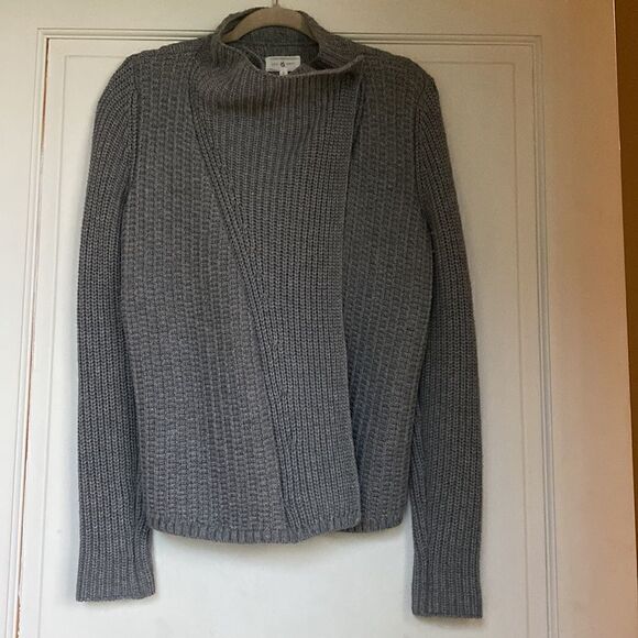 Versatile Cotton Blend Sweater Jacket By Lou And Grey - Picture 1 of 8